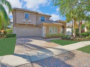 7447 NW 114th Ter, Parkland, FL 33076
