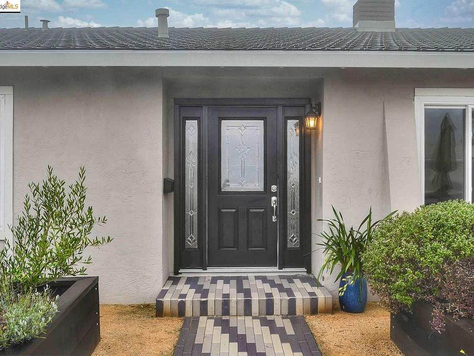 2nd image of 1506 Madera Ct