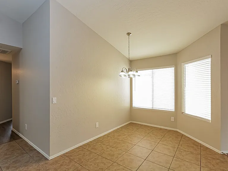 4169 E Pecan Rd — Photo 7