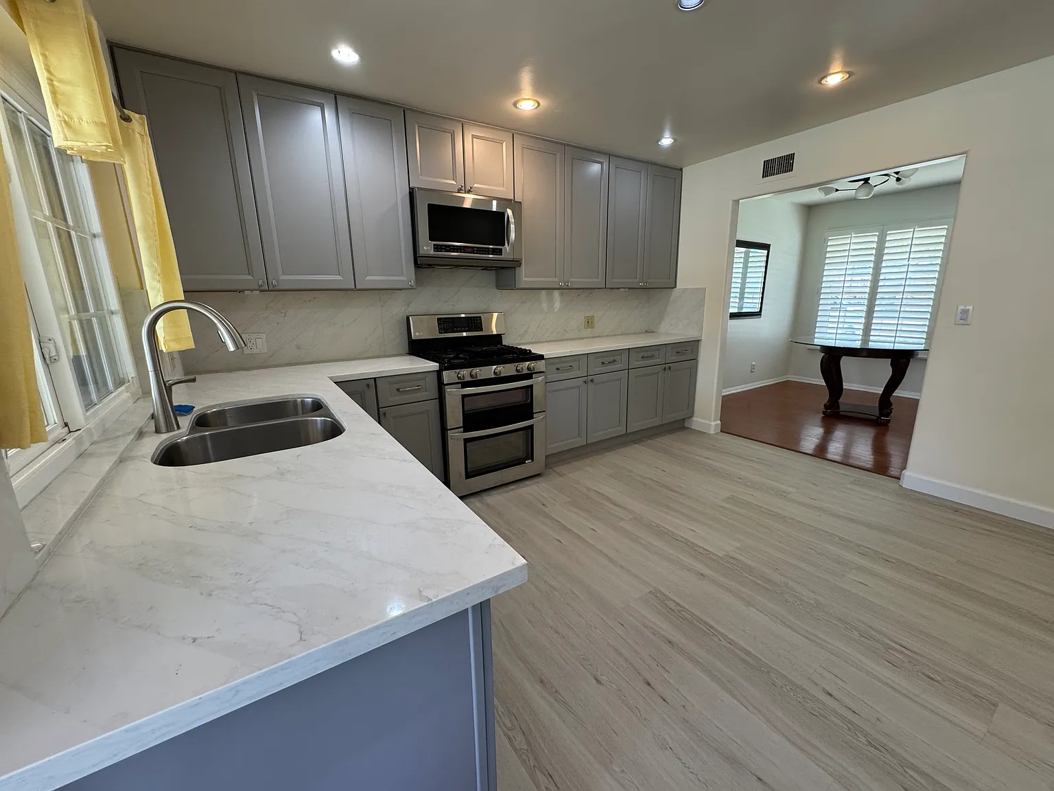 3 bed, 1161 sqft, $4,695 — Photo 2