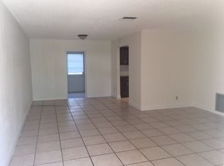 2041 NW 47th Ave, Lauderhill, FL 33313