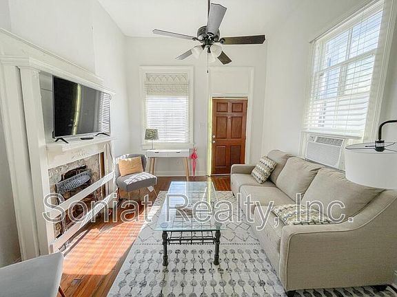 2nd image of 2722 Amelia St