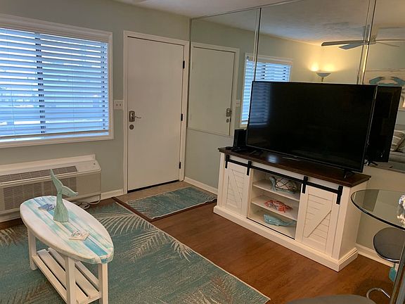 5th image of 120 N Dogwood Dr. #112