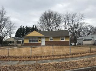 300 May Ave, West Deptford, NJ 08096