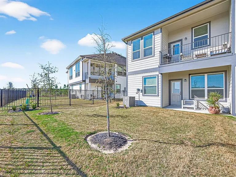 21163 Medina River Dr — Photo 29