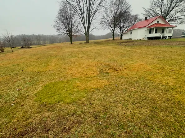 5041 Ravenna Ave SE, Waynesburg, OH 44688