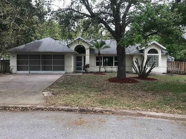1st image of 7 Lake Meadow Way