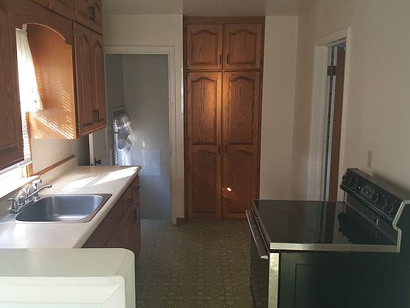 4th image of 1526 N 10th St