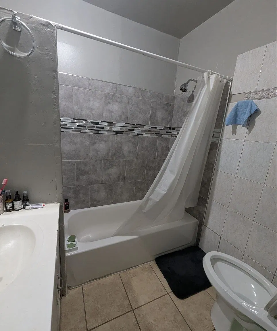 Studio, 555 sqft, $950 — Photo 1