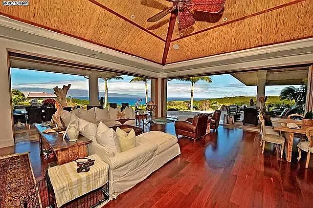 4 bed, 4.5 bath, 4794 sqft, $12,000 — Photo 2