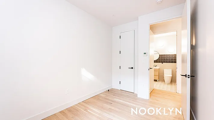 Rented by Nooklyn NYC LLC | media 64