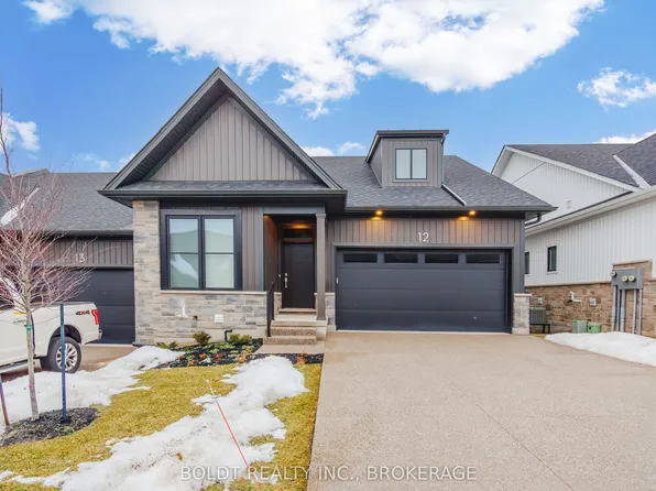 205 Saint Davids Rd #12, Thorold, ON L2V 0N6