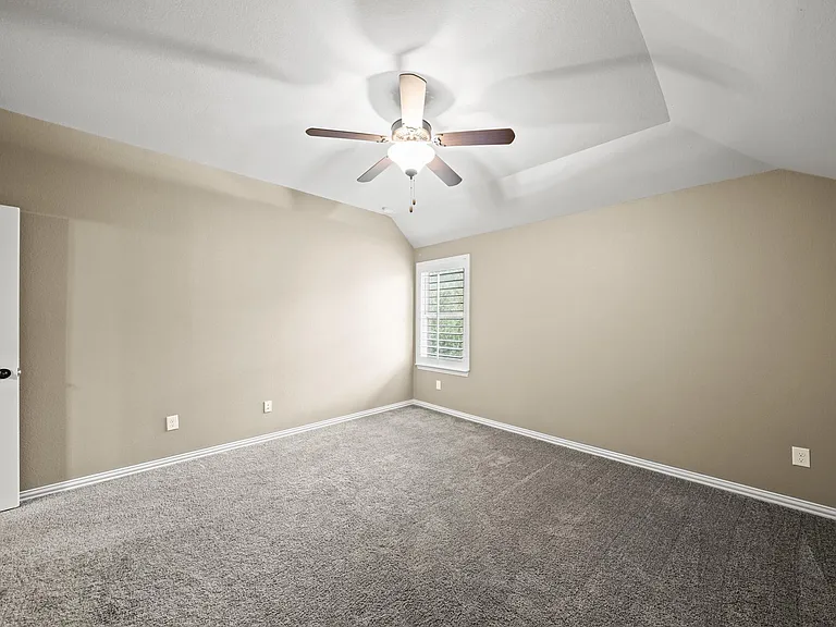 28223 Red Shady Oaks Dr — Photo 25