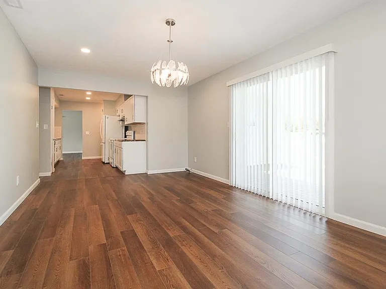 1701 Glenwood Dr — Photo 4