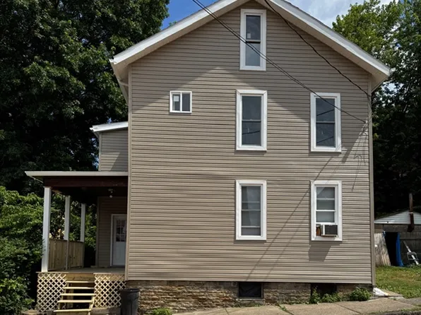 311 5th St #2, Monongahela, PA 15063