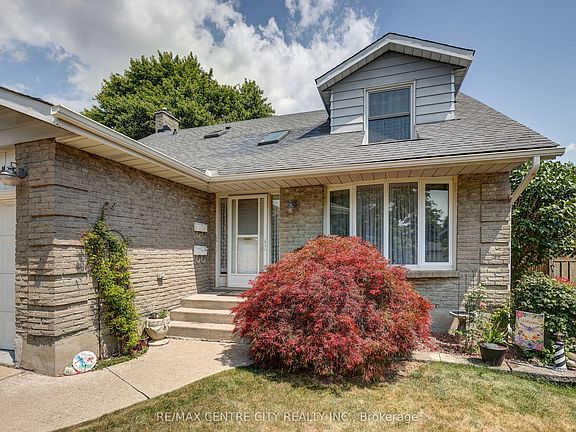 4th image of 48 Clarendon Cres