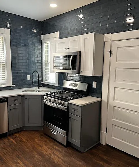 382 Wyandotte Ave — Photo 5