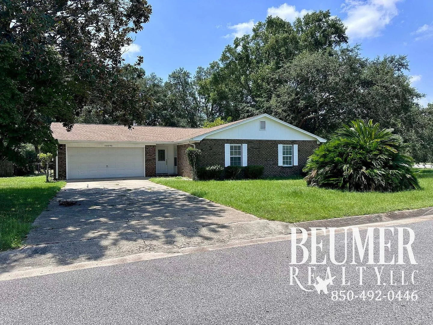 3 bed 2 bath home in W. Pensacola — Photo 1