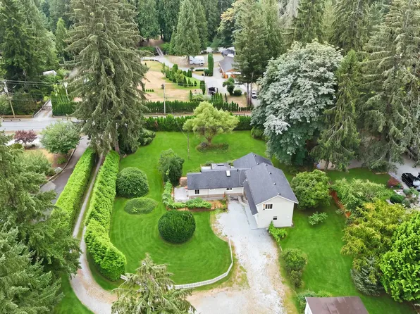 23055 132nd Ave, Maple Ridge, BC V4R 0A8
