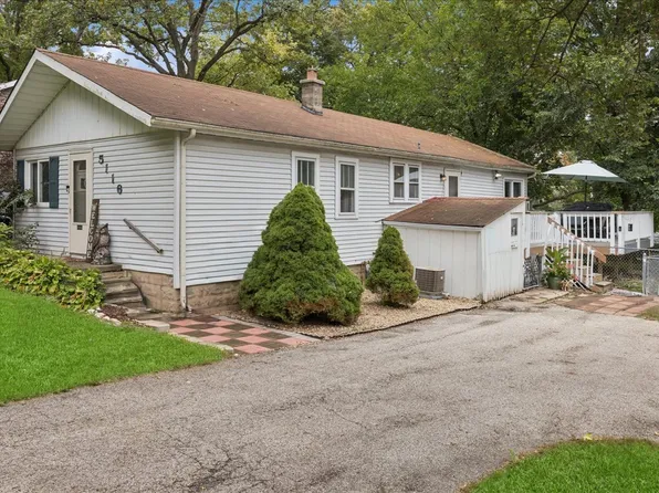 5116 Willow Dr, Wonder Lake, IL 60097