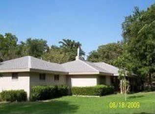 6101 Ravenswood Dr, Fort Worth, TX 76112