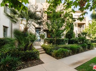 5837 N Lantern Ct, Los Angeles, CA 90094