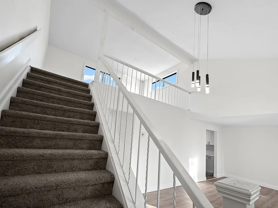 130 Silver Ln #24