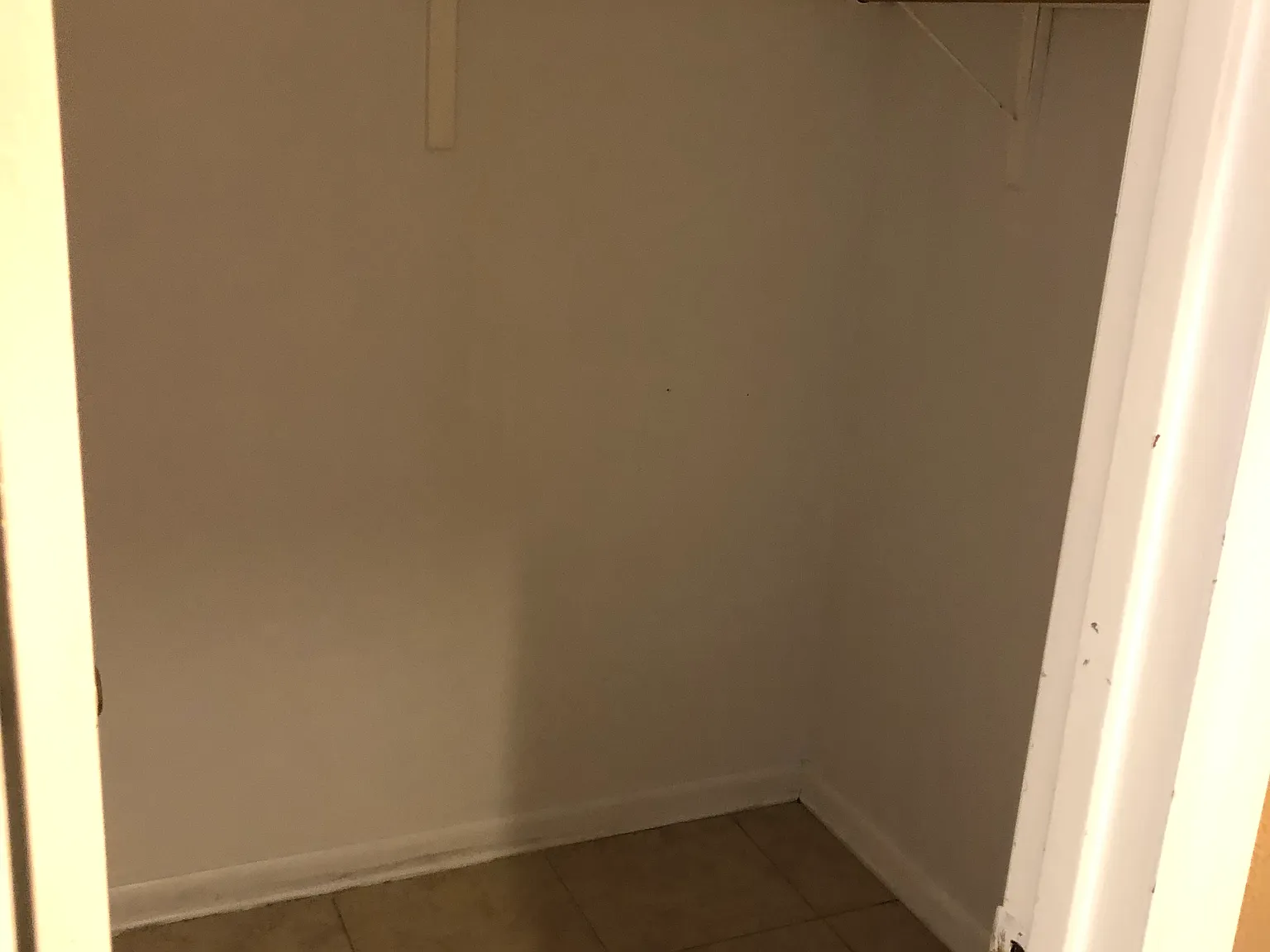 2 bed, 1025 sqft, $1,400 — Photo 4