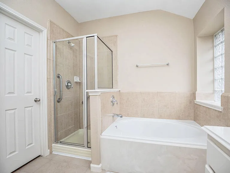 21206 Colton Cove Dr — Photo 15