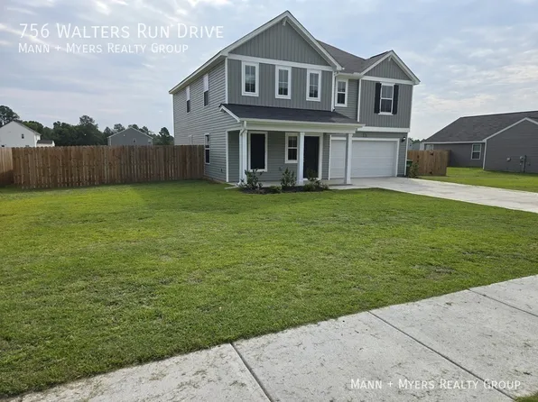 756 Walters Run Dr, Raeford, NC