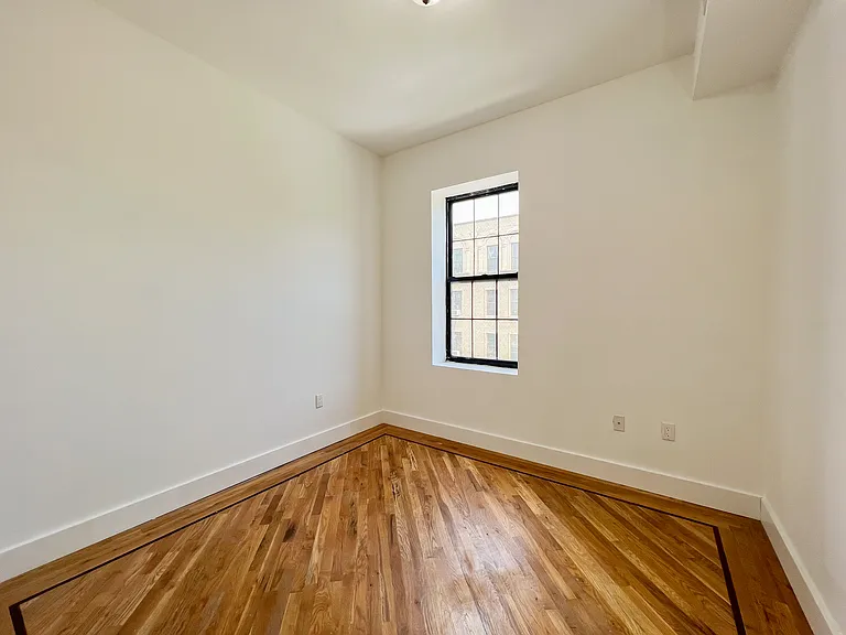 276 E 23rd St #4 — Photo 7