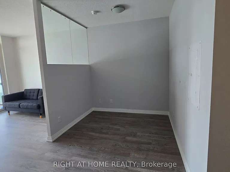 101 Erskine Ave #1506 — Photo 27