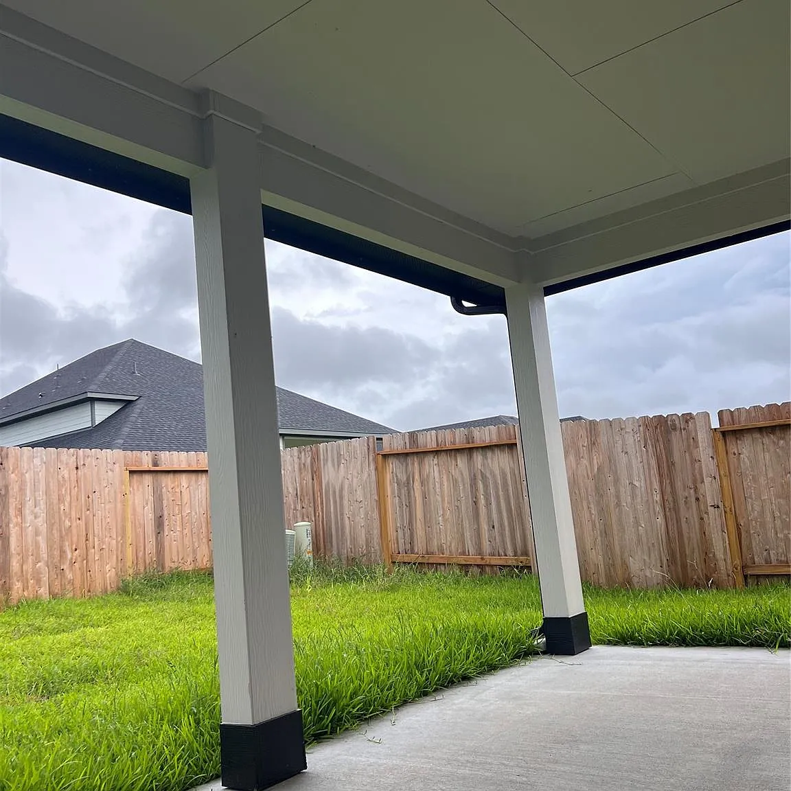 4 bed, 3.0 bath, 2199 sqft, $2,500 — Photo 2
