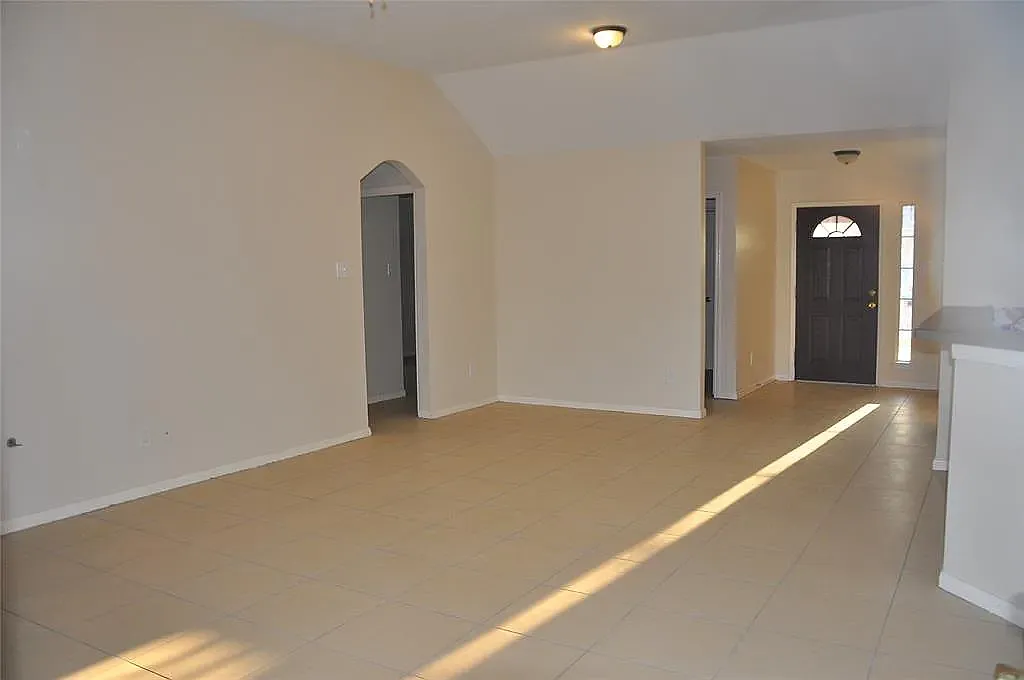 3 bed, 1788 sqft, $1,895 — Photo 4