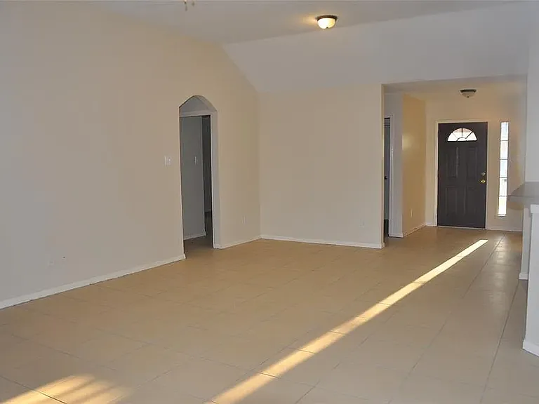 22122 Nobles Crossing Dr — Photo 4