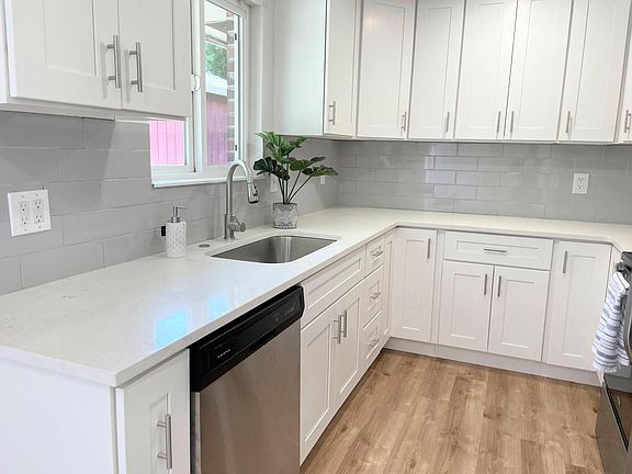 Fully remodeled kitchen with stainless steel appliances
