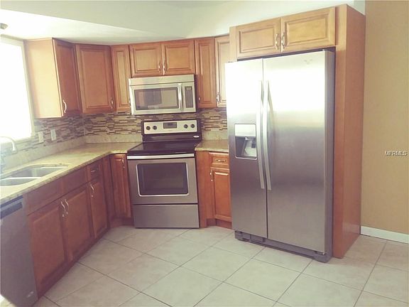 5th image of 1025 Windbrook Dr