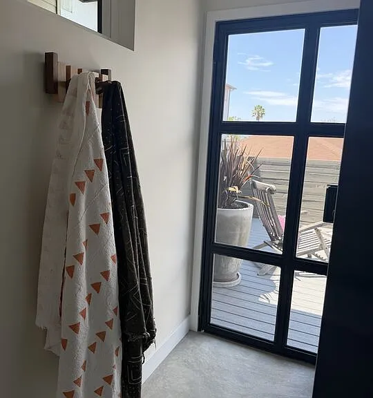 1365 3/4 Maltman Ave — Photo 3