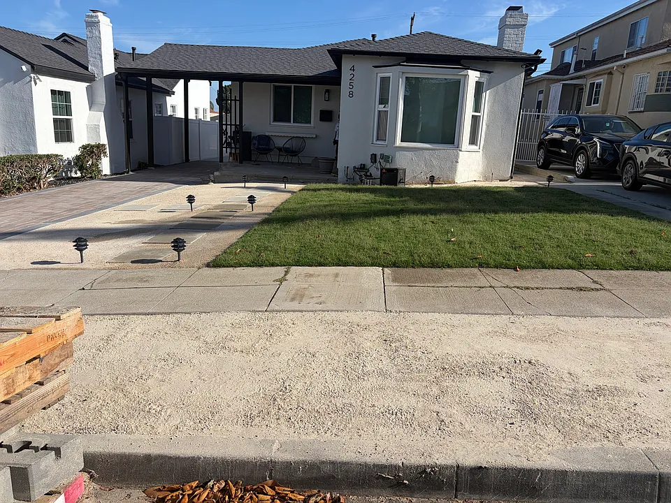 4258 W 58th Pl