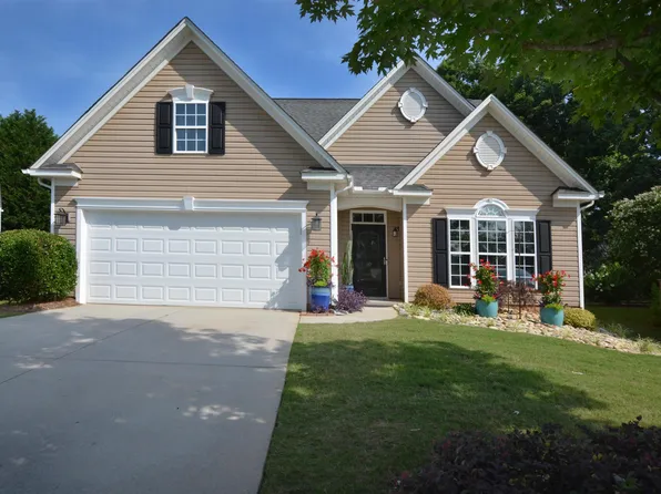 10 Bamburgh Brae Ct, Simpsonville, SC 29681