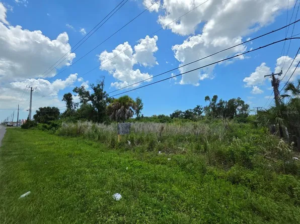 6680 15TH STREET E, SARASOTA, FL 34243