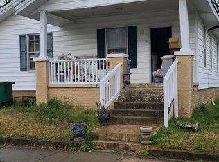 111 Gordon St, Clinton, SC 29325