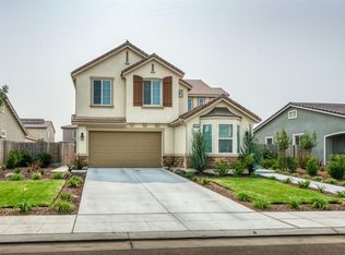3668 Sussex Ave, Clovis, CA 93619