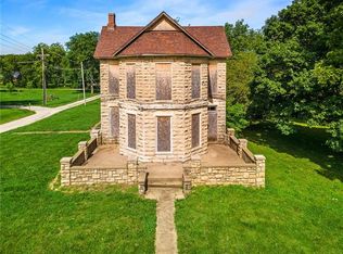 330 Kansas Ave, Lane, KS 66042