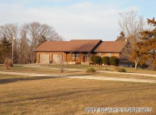 2758 Old Tuscumbia Rd, Eldon, MO 65026
