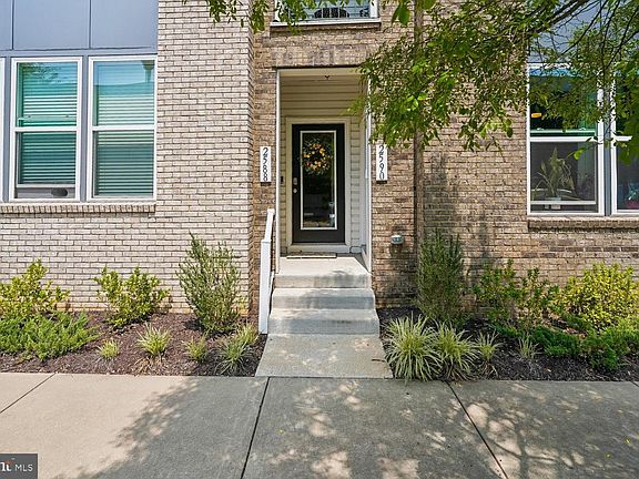 3rd image of 2590 Neabsco Common Pl Unit 51