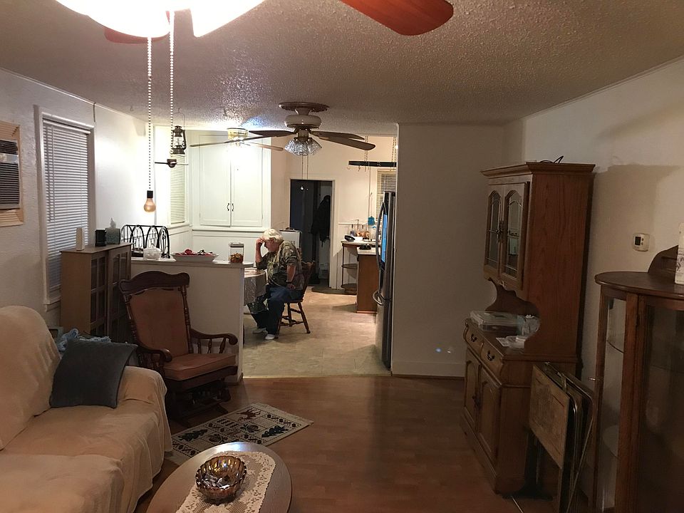 2nd image of 301 7th Ave SW