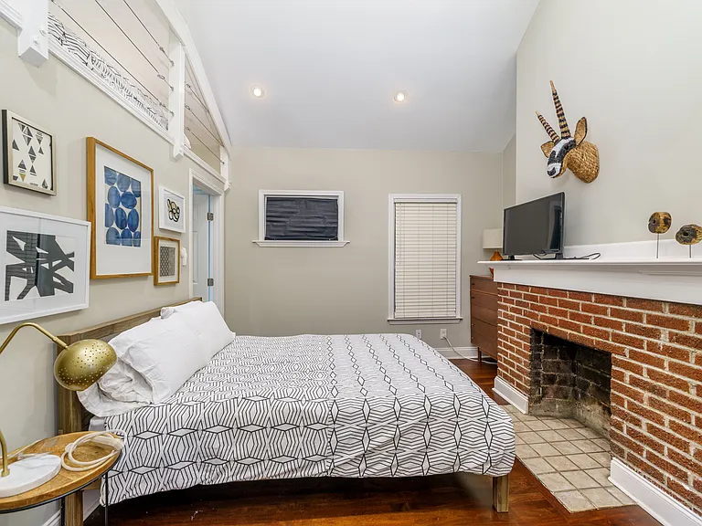 604 Glen Iris Dr NE #2 — Photo 9
