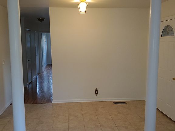 5th image of 2620 Brownwood Dr