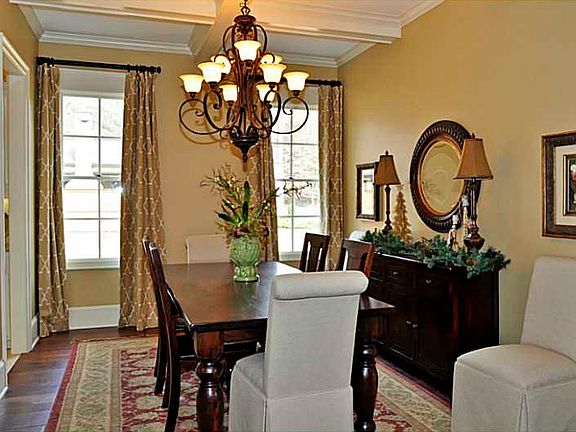 5th image of 2076 Bridgewater Ave